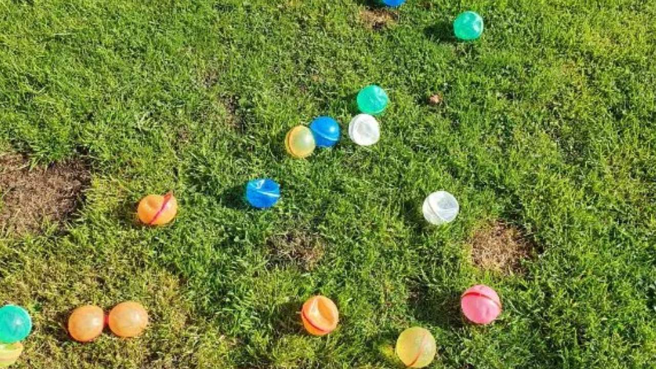 How Do You Demonstrate the Unique Methods to Use Poop Series Balloons?