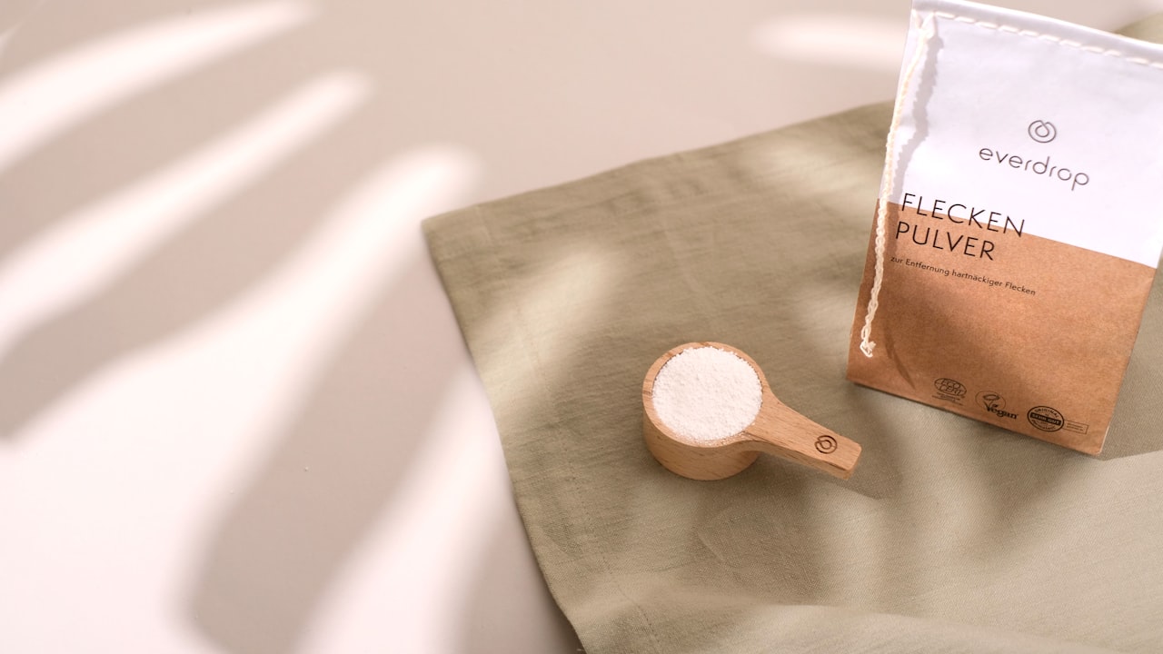 Pressure Washing Artificial Grass – The Best Way to Get Your Lawn Back in Shape!